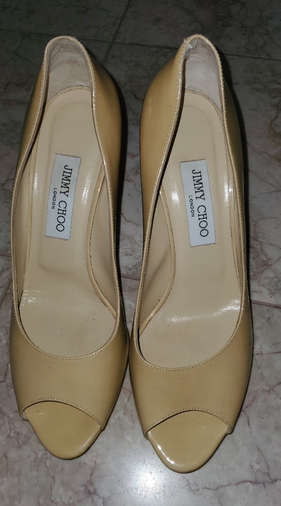 JIMMY CHOO PUMPS